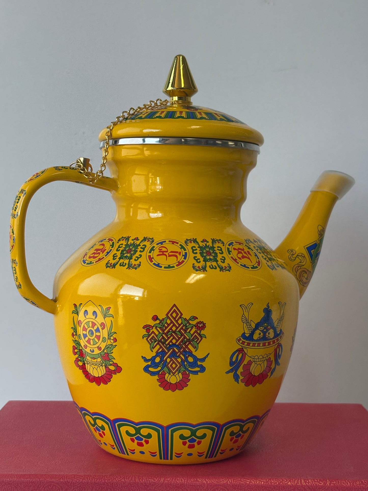 Tea kettle